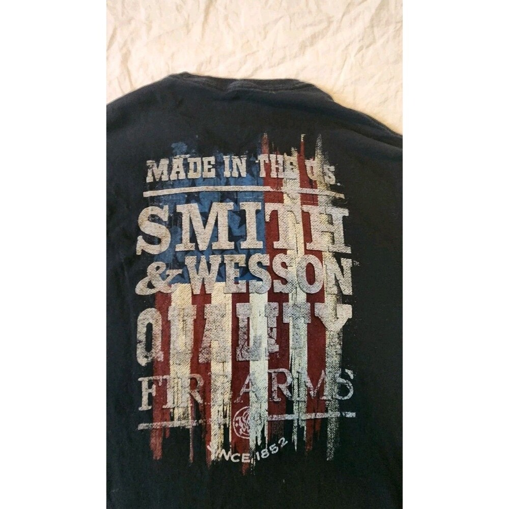 Smith & Wesson Made in USA Short Sleeve Graphic T-Shirt Blue Medium Casual